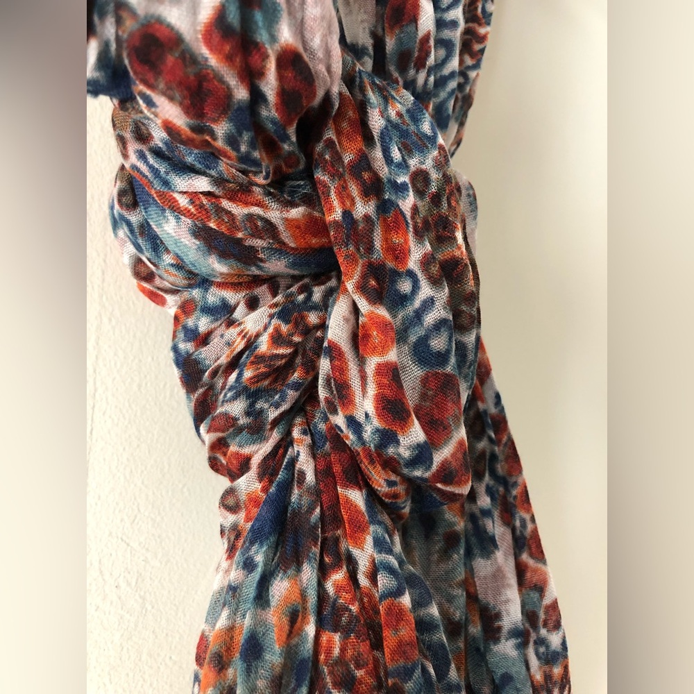 David and Young - Oblong Scarf - One Size - Picture 3 of 11
